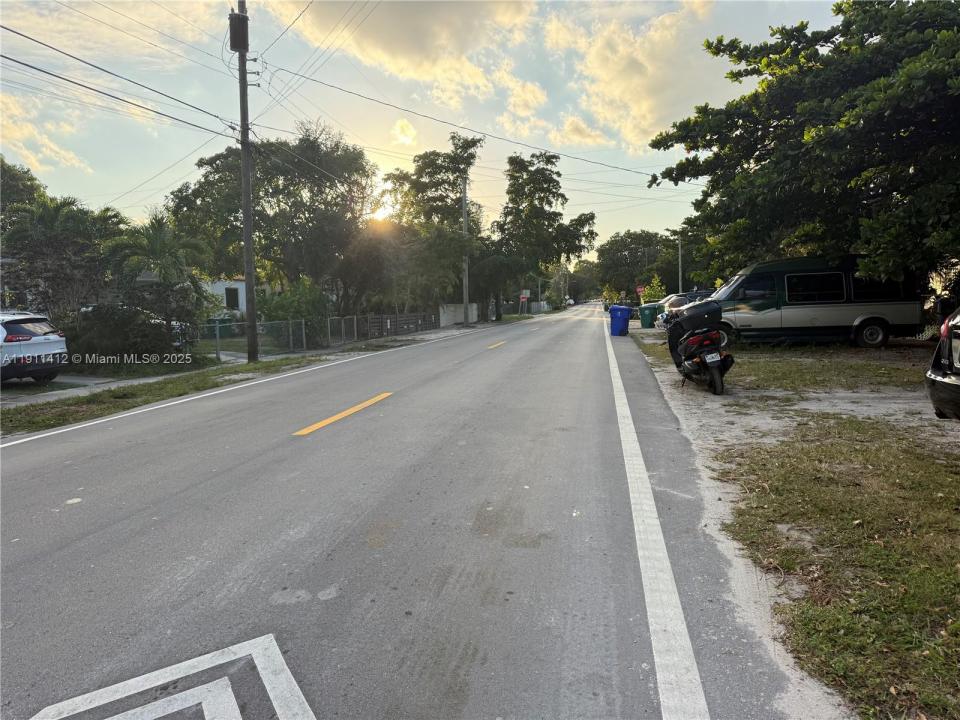 253 NW 46th St, Miami, فلوريدا 33127, الولايات المتحدة