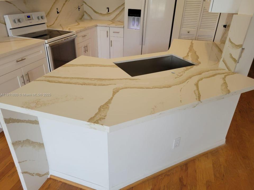 900 Savannah Falls Dr 900, Weston, Florida 33327