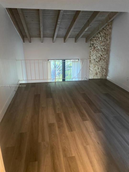 24 Calabria Ave 10, Coral Gables, Flórida 33134, Estados Unidos