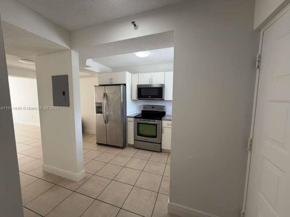 7785 W 30 CT F-202, Hialeah Gardens, Florida 33018