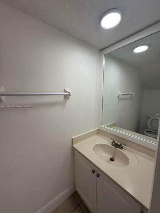 7785 W 30 CT F-202, Hialeah Gardens, Florida 33018