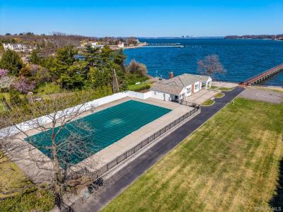 33 Harbour Road, North Hempstead, New York 11024, États-Unis