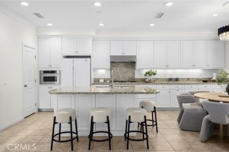 Lupari, Irvine, Californie 92618, États-Unis