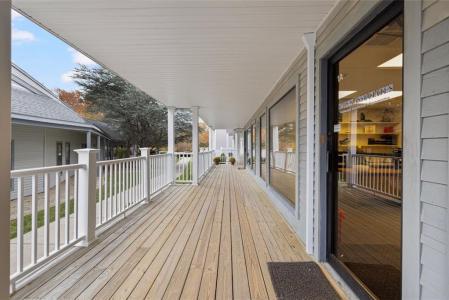 1050 Main Street 1A, East Greenwich, Rhode Island 02818, États-Unis