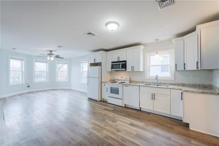 214 Silver Spring Street, Providence, Rhode Island 02904, USA