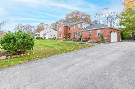 130 Alpine Estates Drive, Cranston, Rhode Island 02921, USA