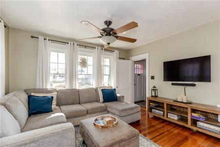 149 Oakdale Avenue, Pawtucket, 罗得岛 02860, 美国