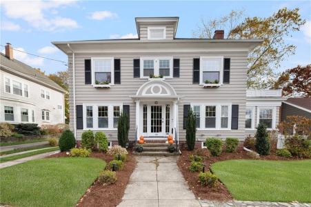 142 Ridge Street, Pawtucket, RI 02860, USA