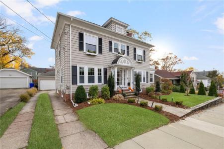 142 Ridge Street, Pawtucket, Rhode Island 02860, USA