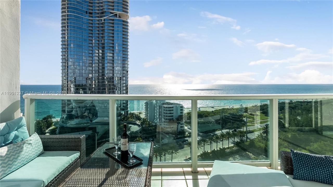 100 Bayview Dr 1807, Sunny Isles Beach, Florida 33160, HOA KỲ