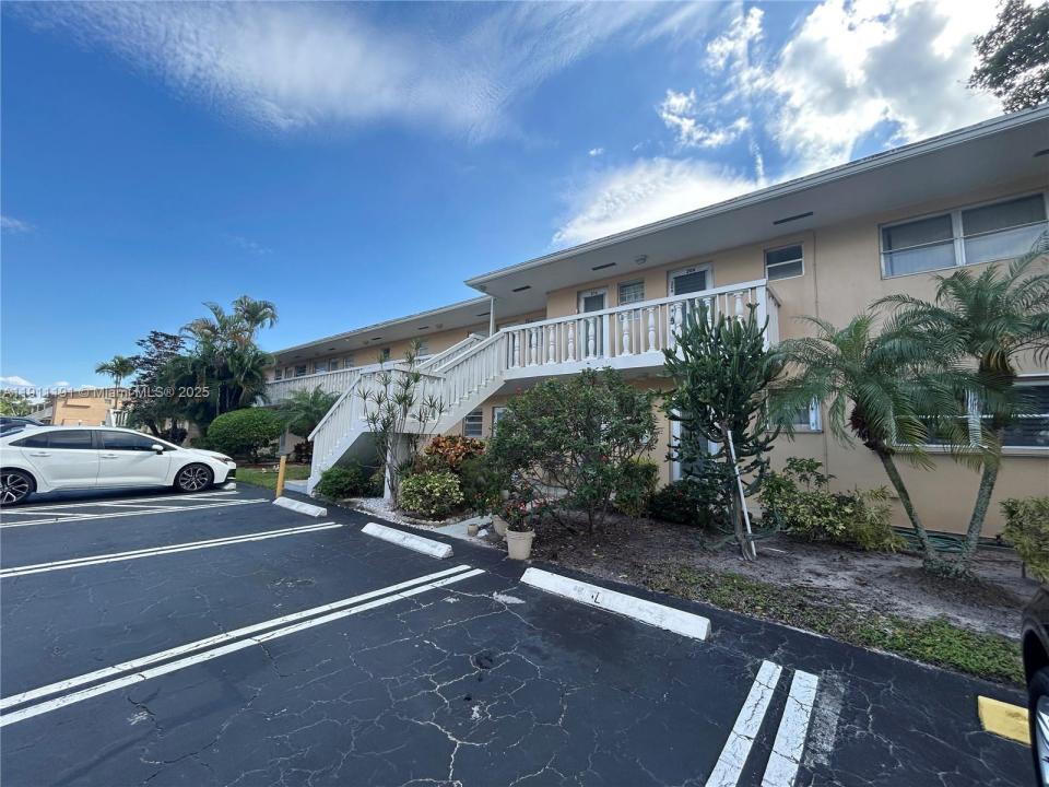 2112 NE 1st Way 203, Boynton Beach, Floride 33435, États-Unis
