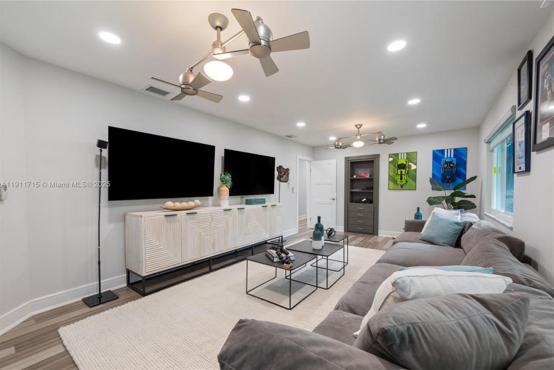 8234 SW 60th Ct, South Miami, 플로리다 33143, 미국