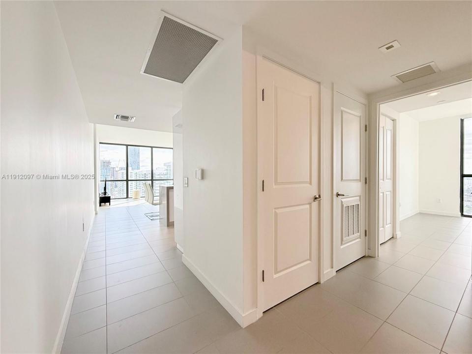 1600 NE 1st Ave 3210, Miami, Florida 33132