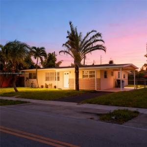 1060 NW 44, Oakland Park, Florida 33309, USA