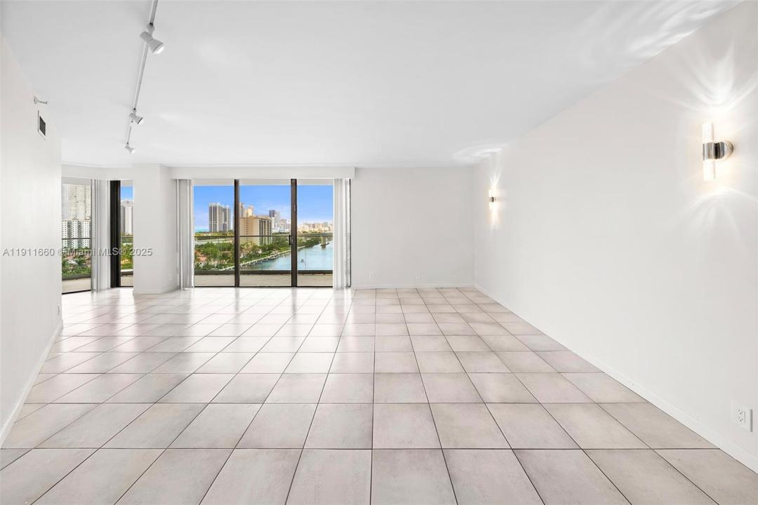 19707 Turnberry Way 14G, Aventura, فلوريدا 33180, الولايات المتحدة