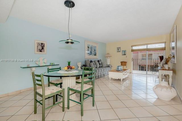 1890 W 56th St 1423, Hialeah, 佛罗里达州 33012, 美国