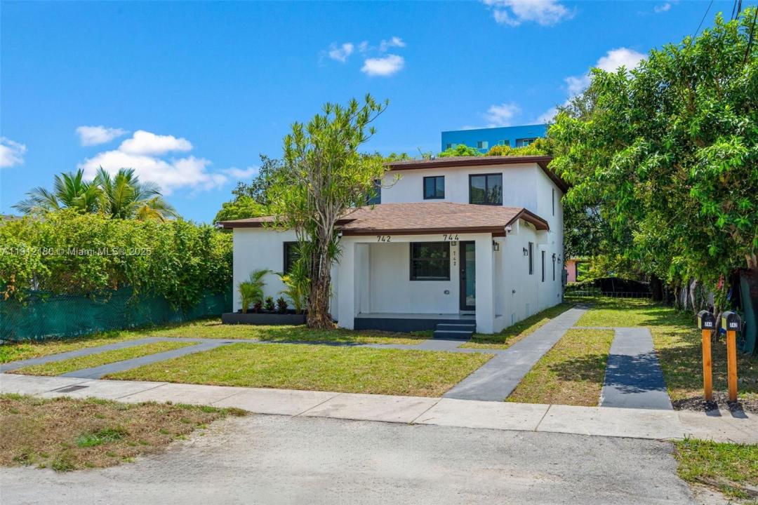 742 NW 70th St, Miami, Florida 33150, Amerika Birleşik Devletleri