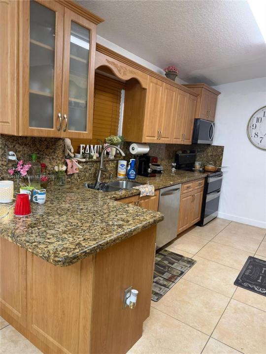 17242 nw 73rd ave NW 73rd Ave, Hialeah, Floride 33015, États-Unis