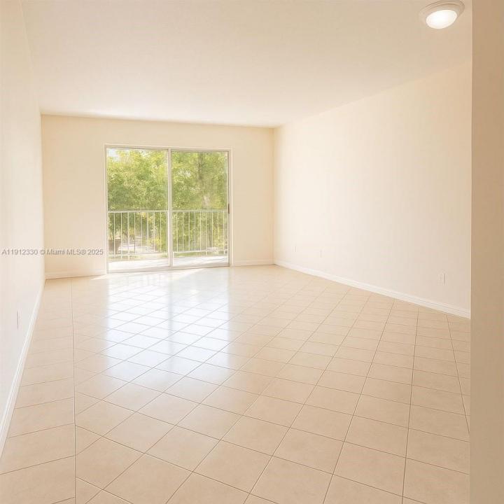 11905 NE 2nd Ave C301, North Miami, Florida 33161, HOA KỲ