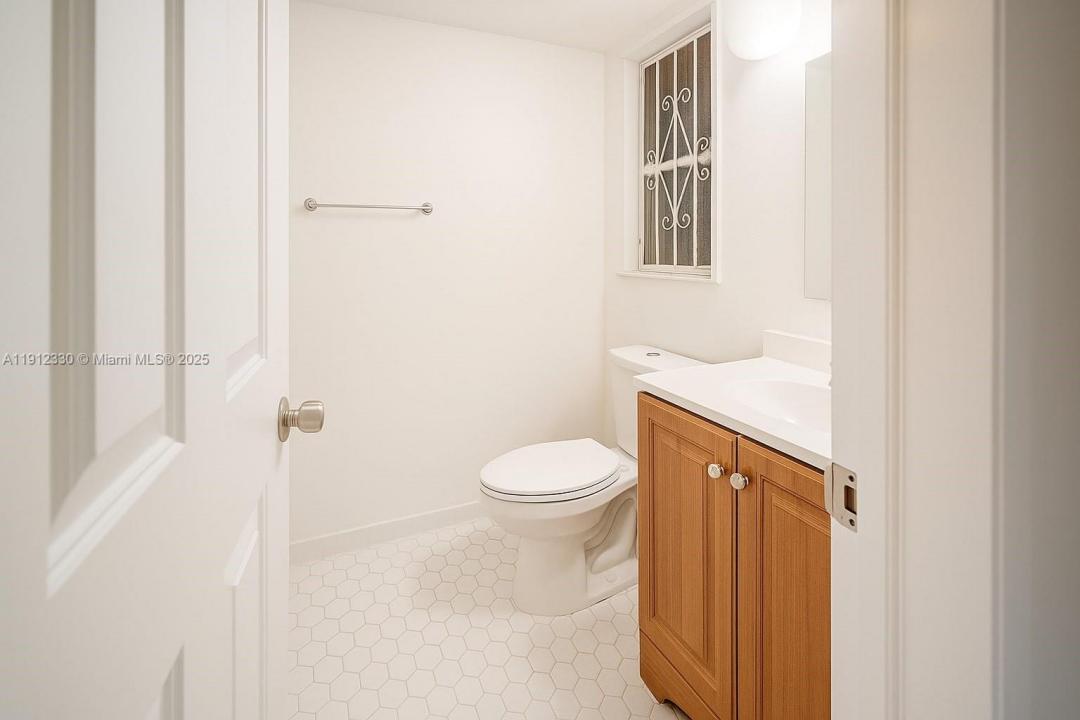 11905 NE 2nd Ave C301, North Miami, Florida 33161, HOA KỲ