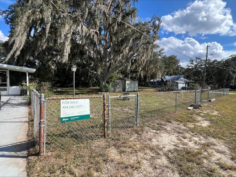 2930 Jasmine Dr, Lake Wales, Florida 33853