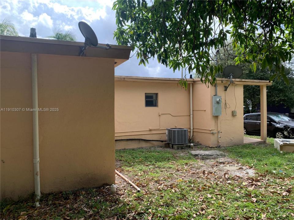 3515 NW 213th St, Miami Gardens, Florida 33056