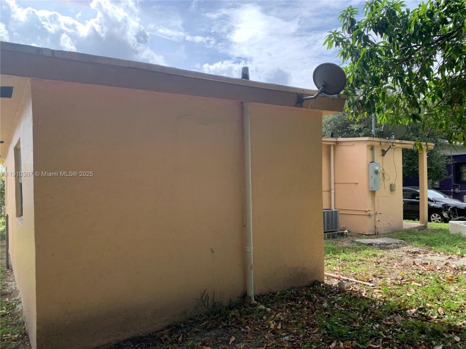 3515 NW 213th St, Miami Gardens, Florida 33056