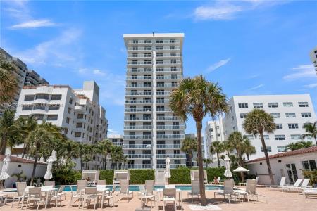 2457 Collins Ave 201, Miami Beach, Florida 33140, USA