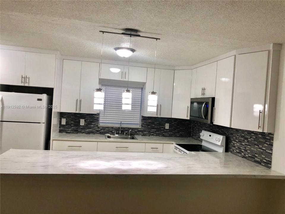 2521 Pierce St 3, Hollywood, 佛罗里达州 33020, 美国