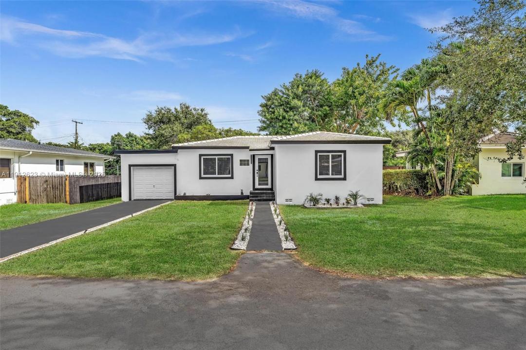 141 NW 89th St, El Portal, פלורידה 33150, ארצות הברית של אמריקה