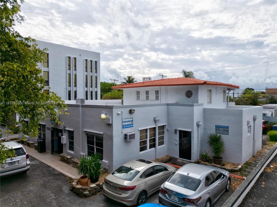 1920 SW 22nd St, Miami, פלורידה 33145, ארצות הברית של אמריקה 