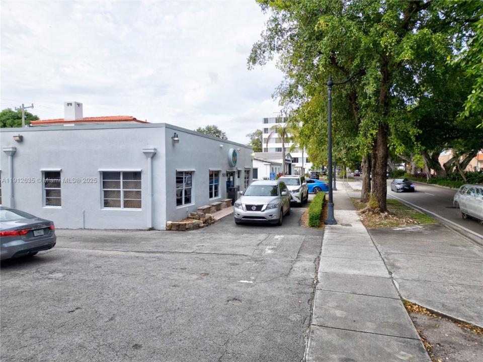 1920 SW 22nd St, Miami, פלורידה 33145, ארצות הברית של אמריקה 