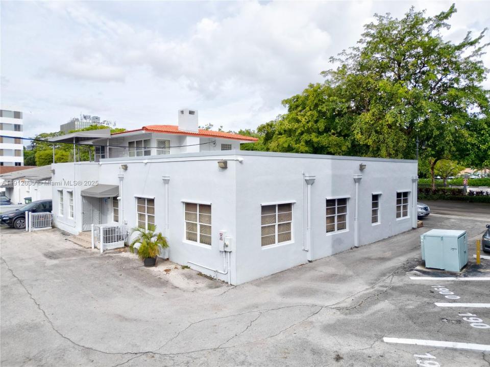 1920 SW 22nd St, Miami, פלורידה 33145, ארצות הברית של אמריקה 