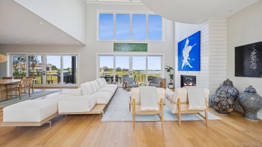 102 & 92 Dune Road, Southampton, ניו יורק 11978, ארצות הברית של אמריקה