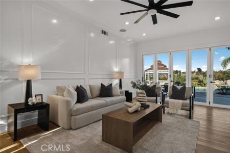 S Via Montanera, Anaheim Hills, カリフォルニア 92807, アメリカ合衆国