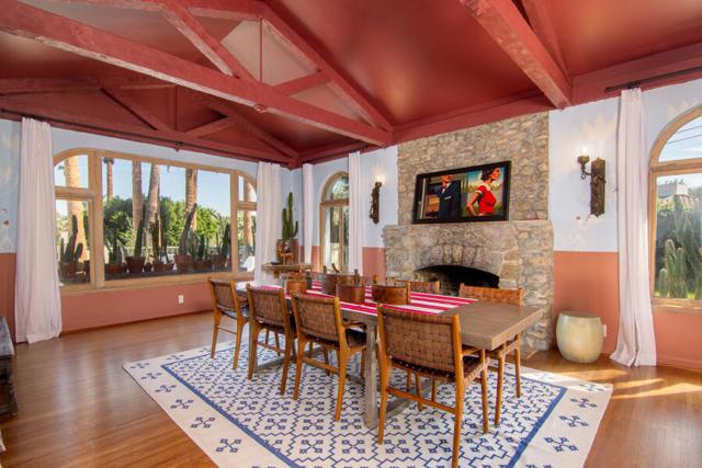 W Crestview Drive Drive, Palm Springs, California 92264