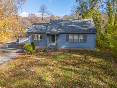 219 Peeptoad Road, Scituate, Rhode Island 02857, USA