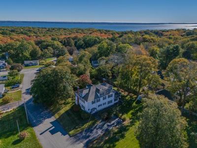 30 White Rock Road Road, Warwick, Rhode Island 02889, USA