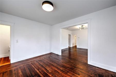 73 Washburn Avenue 1, East Providence, 로드아일랜드 02916, 미국