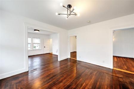 73 Washburn Avenue 1, East Providence, 로드아일랜드 02916, 미국