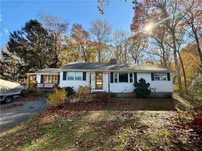 11 Holmes Street, Westerly, Rhode Island 02891, USA