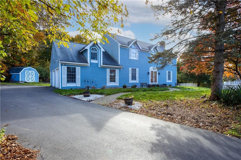 33 Sandy Way, Cumberland, Rhode Island 2864, USA