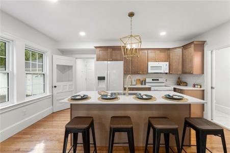 784 Victory Highway, North Smithfield, Rhode Island 02896, USA