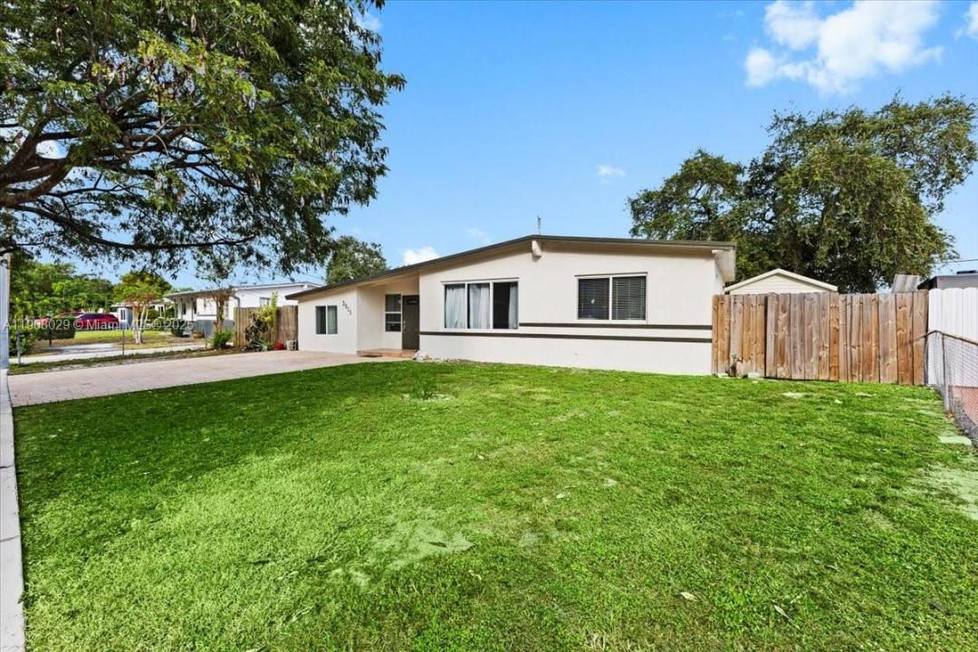 3911 SW 32nd Ave, West Park, Florida 33023, Estados Unidos