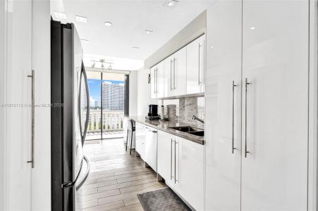 3000 Island Blvd 903, Aventura, Florida 33160, USA