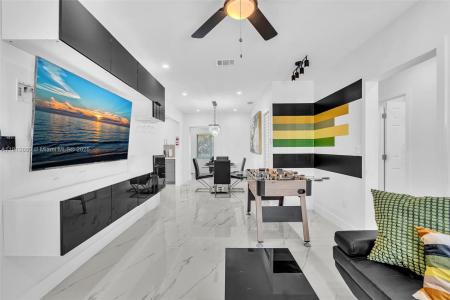 797 NW 35th St, Miami, Florida 33127, USA