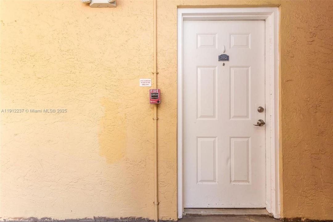 5721 Riverside Dr 202B5, Coral Springs, Flórida 33067, Estados Unidos