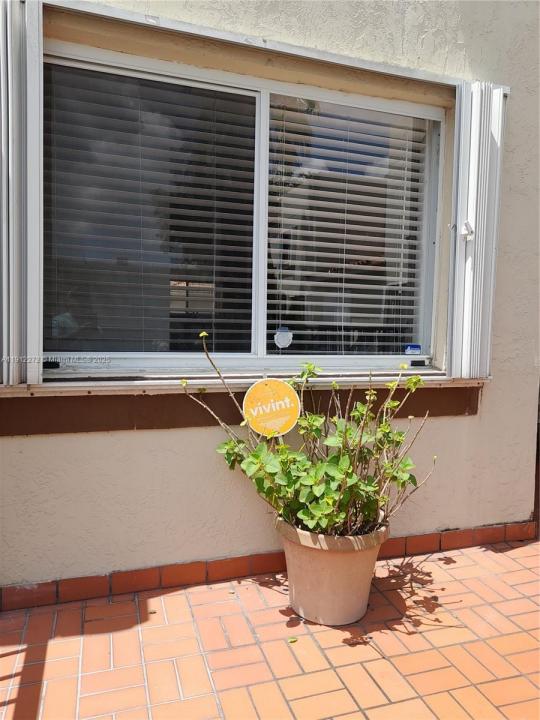 551 NW 82nd Ave 520, Miami, Florida 33126