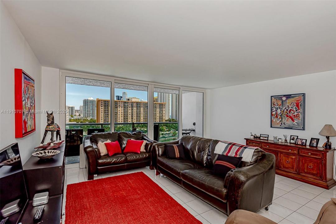 100 Bayview Dr 1028, Sunny Isles Beach, 플로리다 33160, 미국