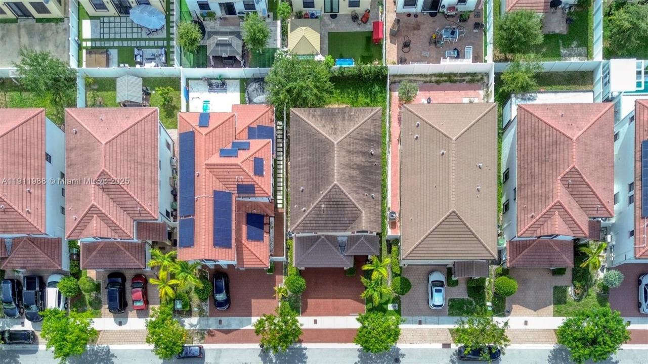 10583 W 35th Way 10583, Hialeah, フロリダ 33018, アメリカ合衆国